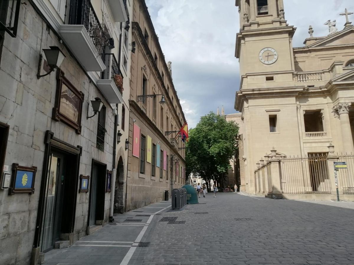 Albergue Plaza Catedral Pamplona Exterior foto