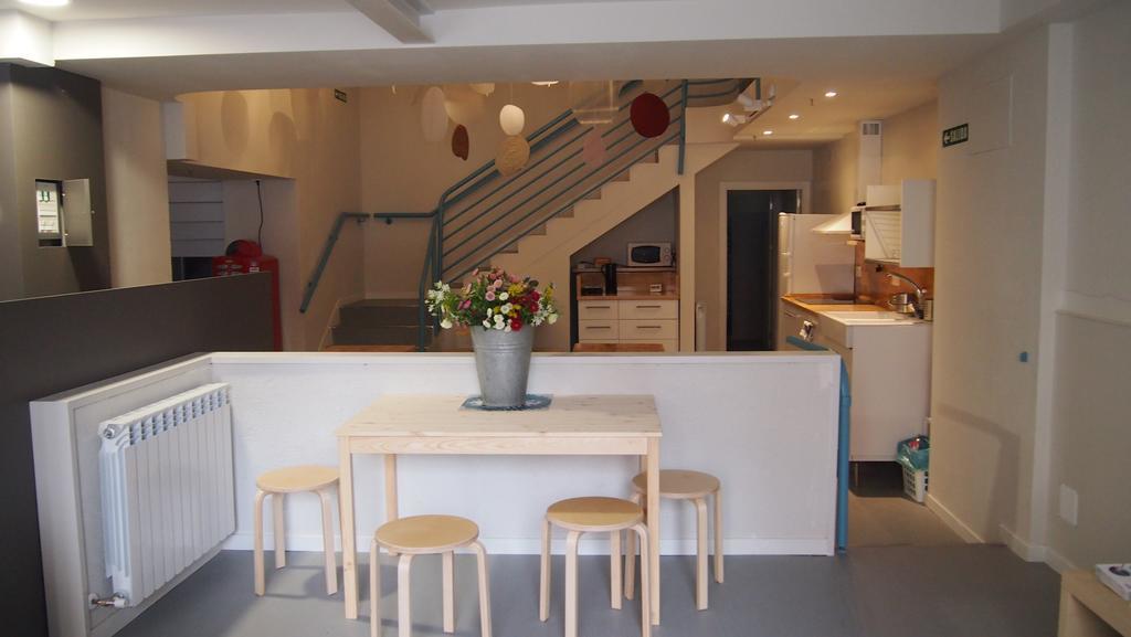 Albergue Plaza Catedral Pamplona Zimmer foto